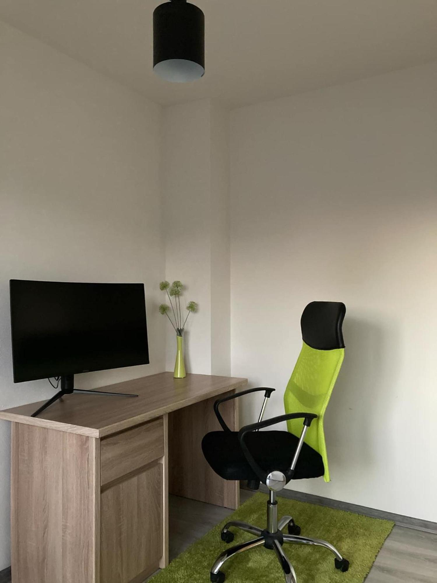 Tranquille Inn Apartment Kysucke Nove Mesto Buitenkant foto